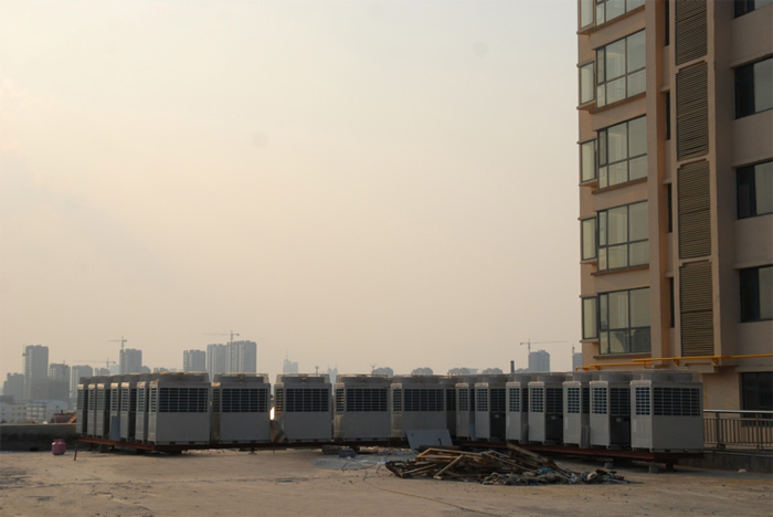 渤?；▓@百盛購物廣場